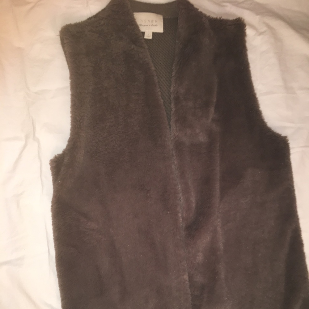 Deep Brown Faux Fur Vest Size 1 (14/16)